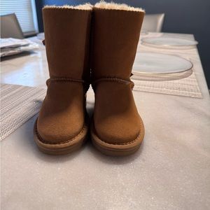 Ugg boots for girls